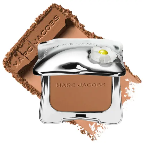 Marc Jacobs Beauty  Legally Bronze Talc-Free Blurring Powder Bronzer