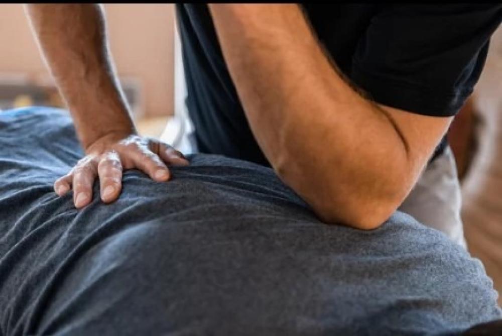 المساج التايلاندي في "لافا سبا": رحلة استشفاء ملكية لاستعادة حيوية الرجل
