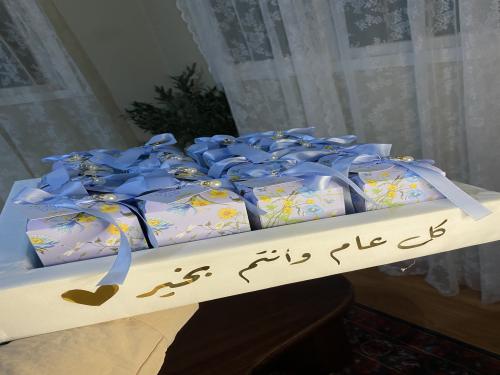 صينية 16 عبوة عطر 30 مل