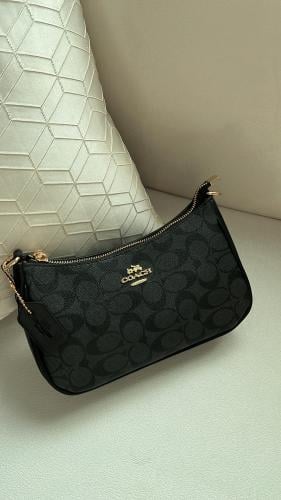 كوتش COACH