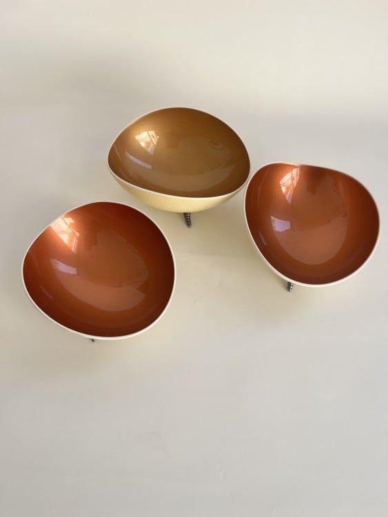 طبق عاج صغير