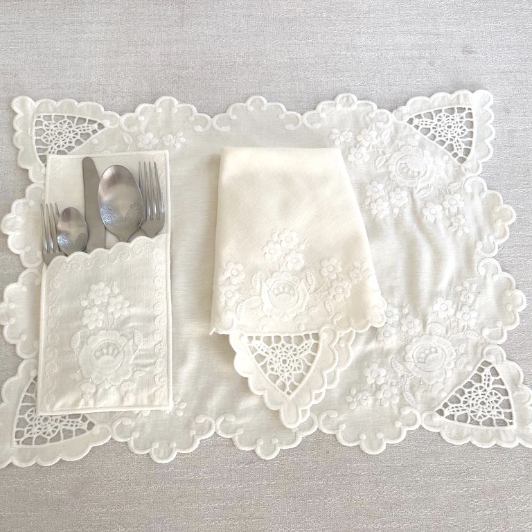 طقم مفرش طعام كتان