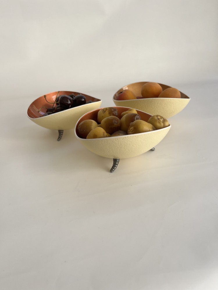 طبق عاج صغير
