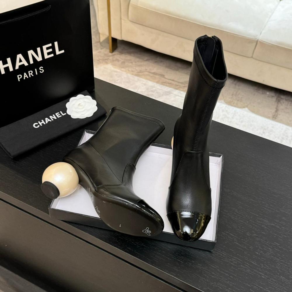 كعب نسائي من شانيل  تقليد أعلى جودة