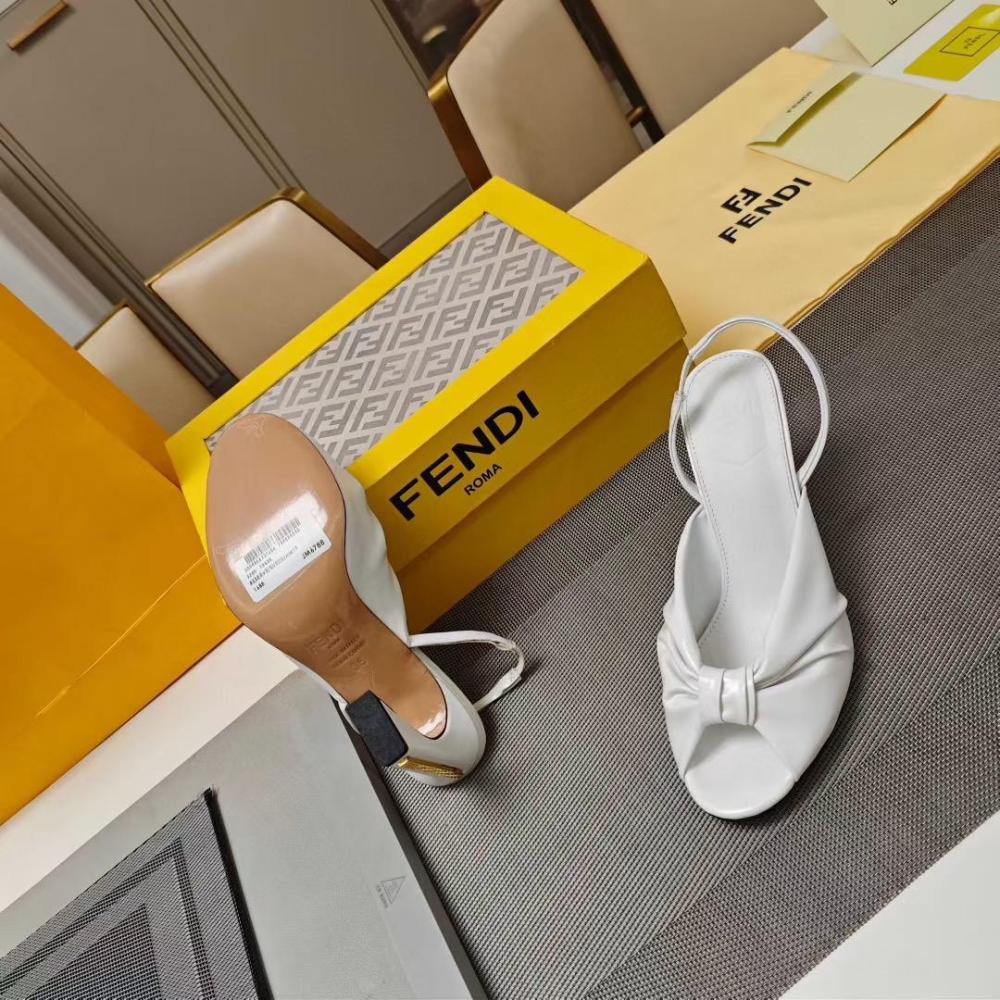 حذاء نسائي FENDI تقليد أعلى جودة