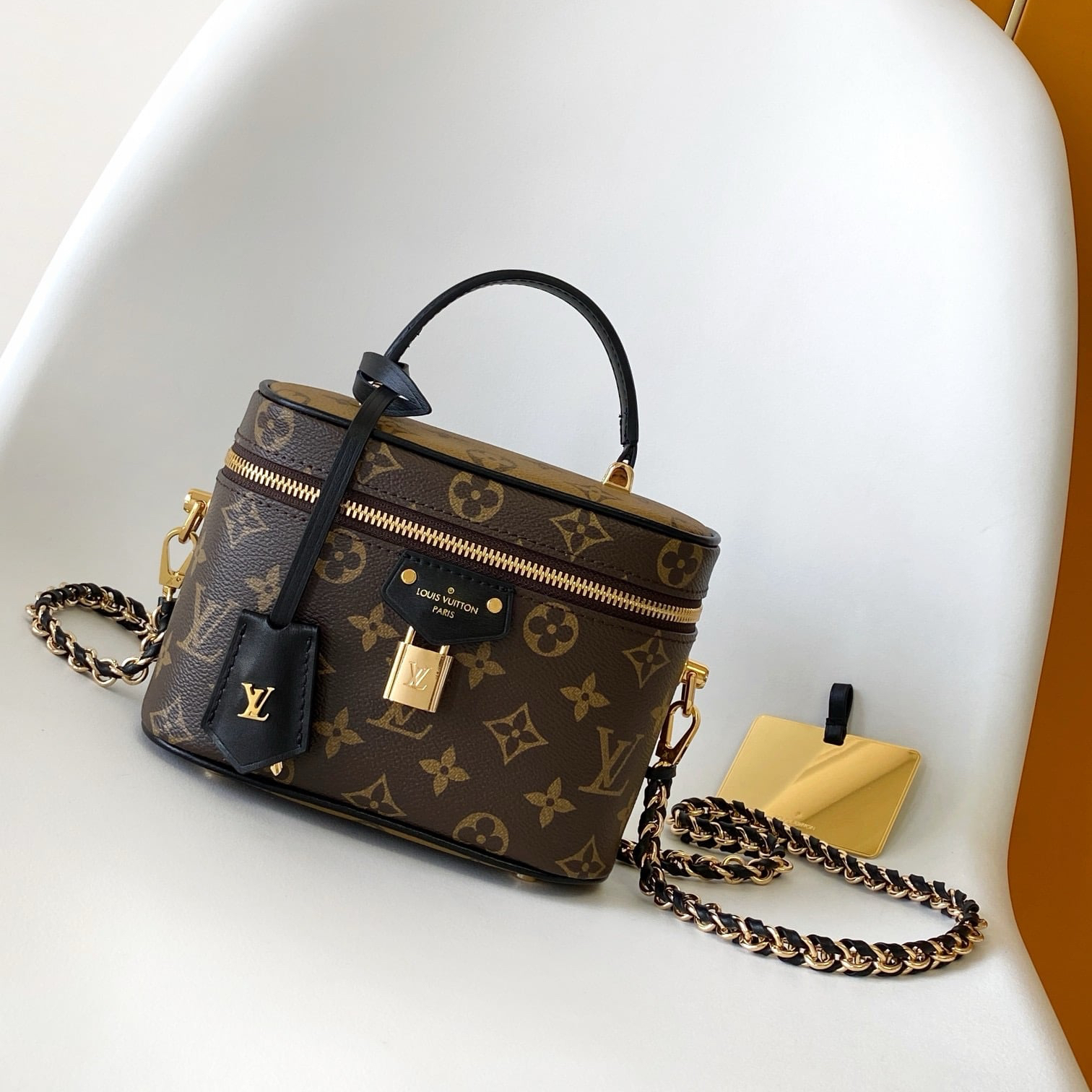 لويس فيتون | Louis Vuitton - AmourbyA | امور باي اي