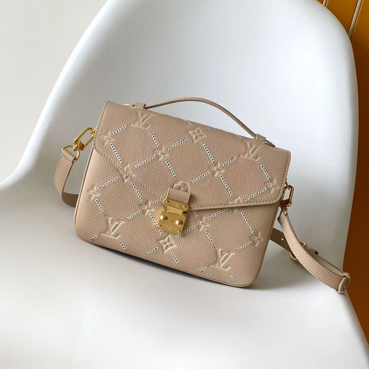 لويس فيتون | Louis Vuitton - AmourbyA | امور باي اي