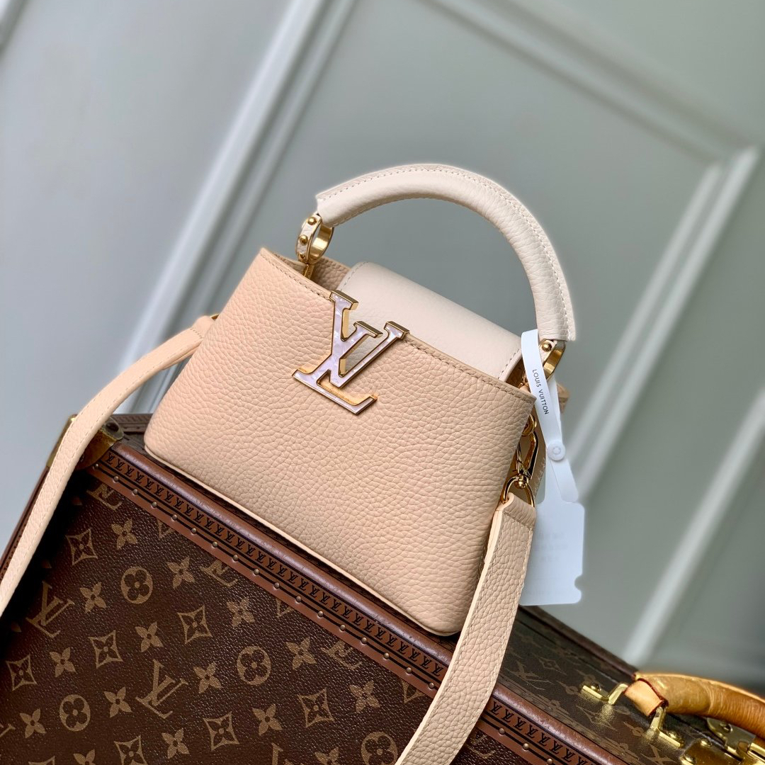 LOUIS VUITTON アポジェ 100ml LV x TM Cosmetic Pouch PM - Luxury