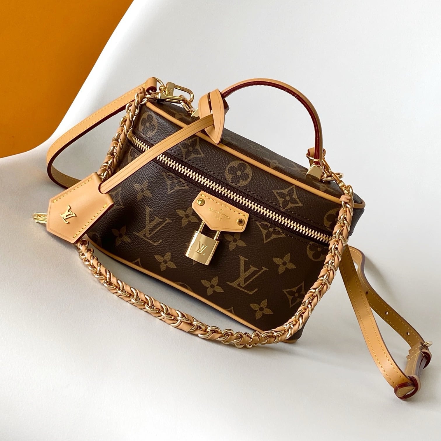 لويس فيتون | Louis Vuitton - AmourbyA | امور باي اي