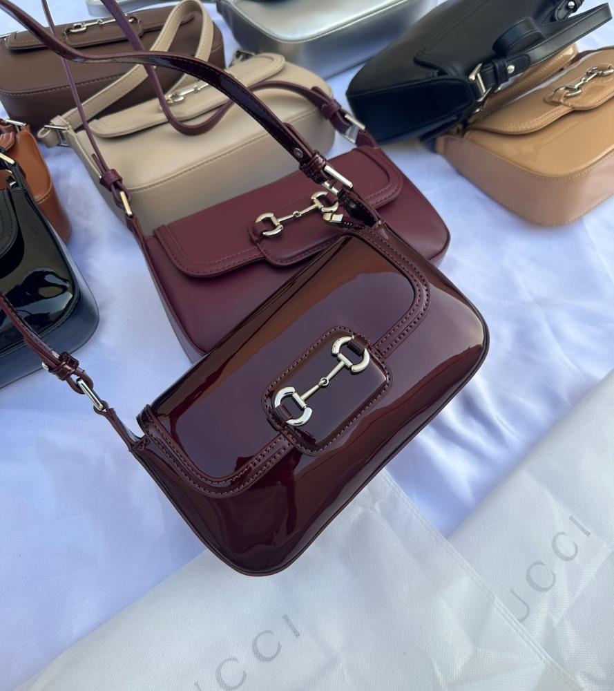 شنط خروج صغيره