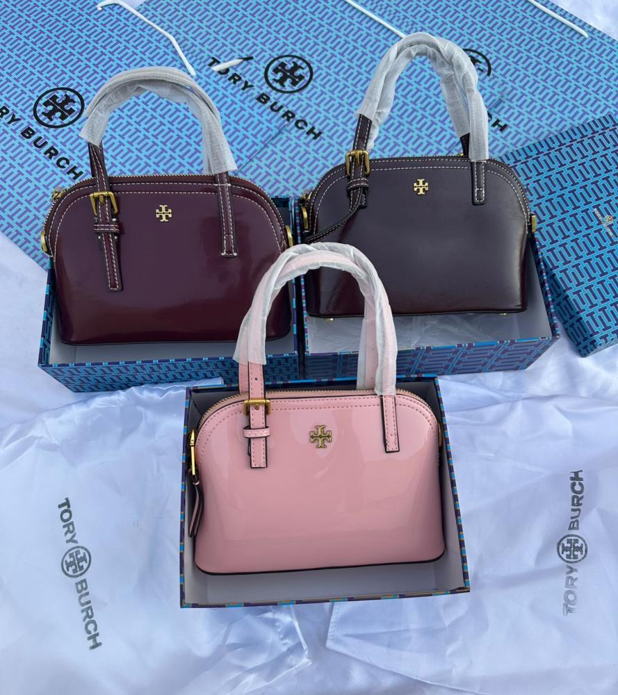 شنطة Tory Burch بتصميم أنيق وعصري
