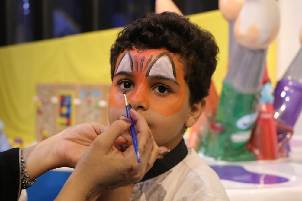 التلوين والرسم في حياة طفلك