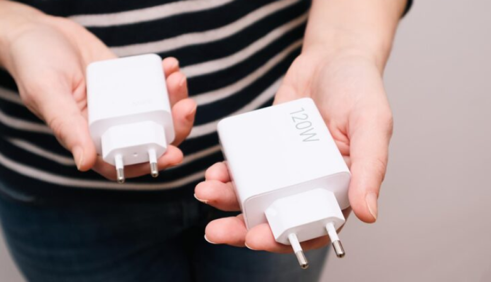 كيف تعرف أن الشاحن أصلي: دليلك الشامل لحماية بطارية جوالك من التلف