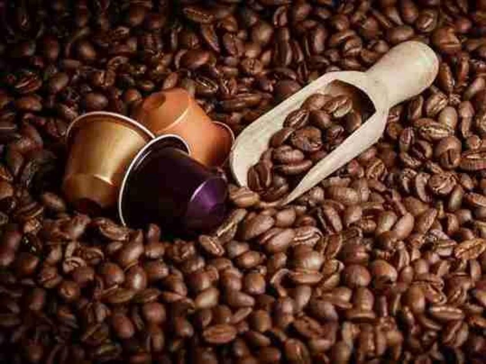 الفرق بين القهوة المطحونة والكبسولات – وأيهما أفضل؟