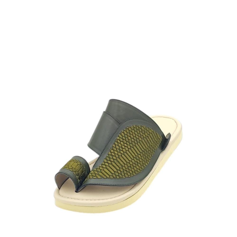 حذاء شرقي مطرز ابيض دعسة طبي وطني