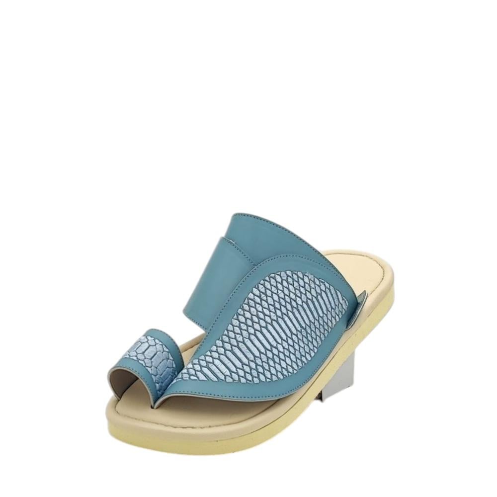 حذاء شرقي مطرز سماوي دعسة طبي وطني