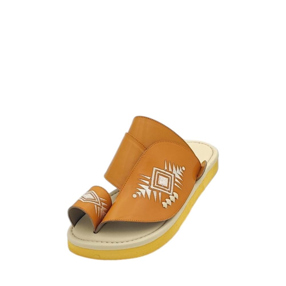 حذاء شرقي مطرز عسلي دعسة طبي وطني