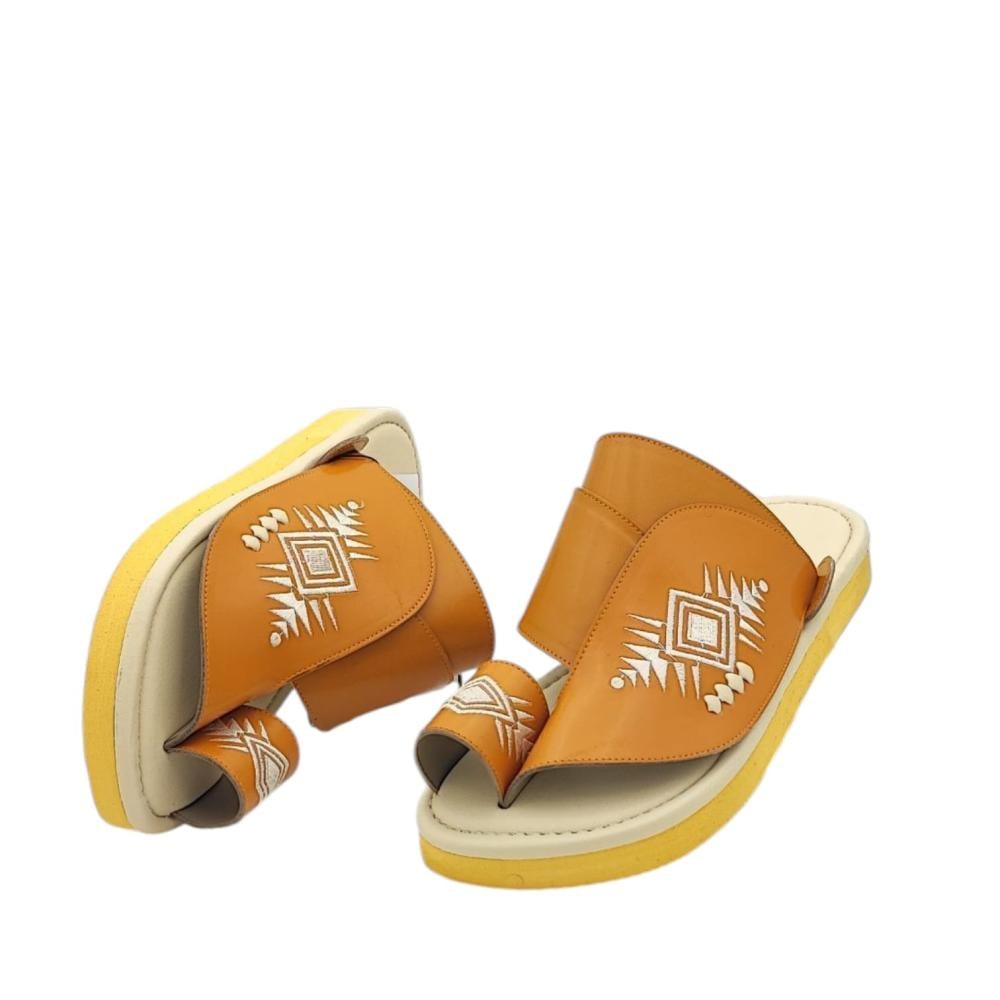 حذاء شرقي مطرز عسلي دعسة طبي وطني