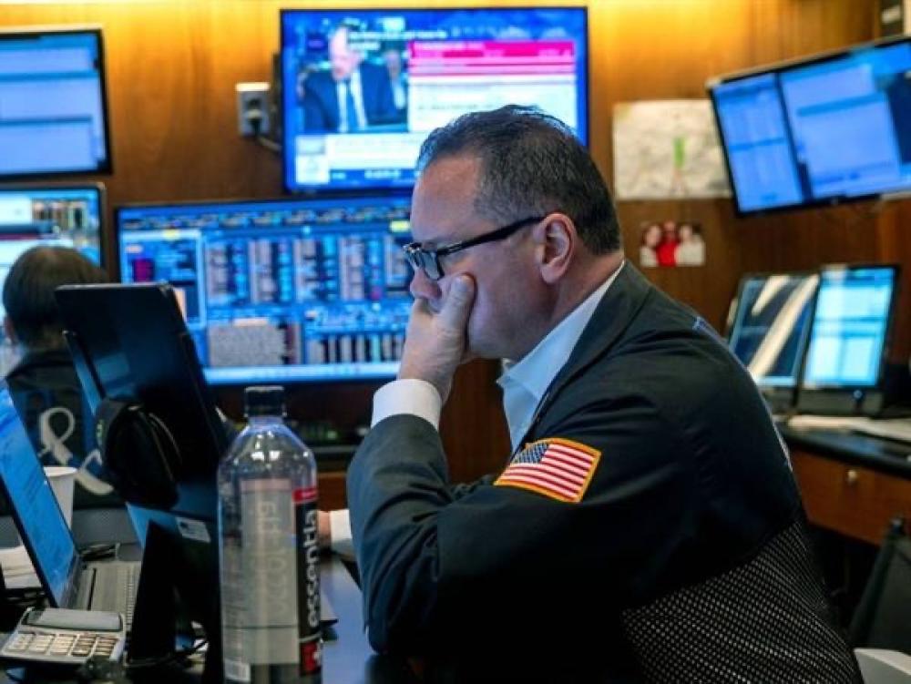 الذهب يهبط 8% إلى أدنى مستوى في أربعة أشهر مع تصاعد التوترات