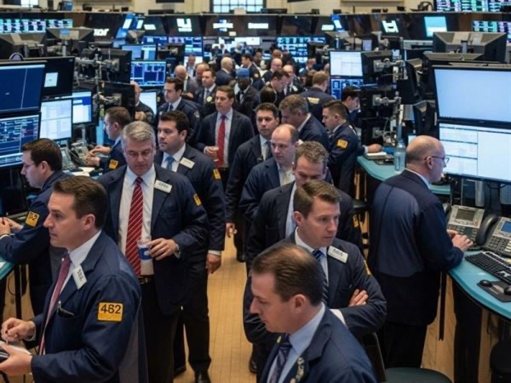 تصاعد أزمة الشرق الأوسط يدفع الذهب لأدنى مستوى في 2026