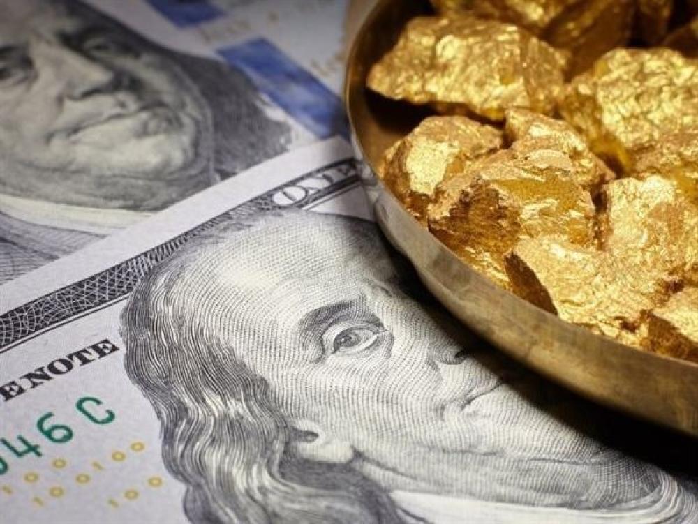 يواصل الذهب ارتفاعه متجاوزًا 4300 دولار