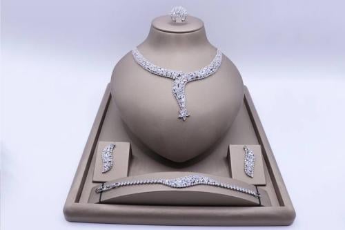 طقم نجمة السهرة