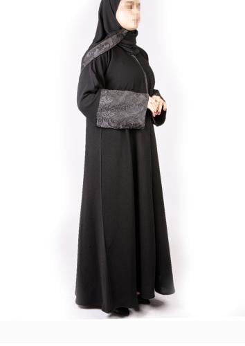 عبايه نص كلوش ملكي على تدخيله بالكم جاكار البرنسيس...