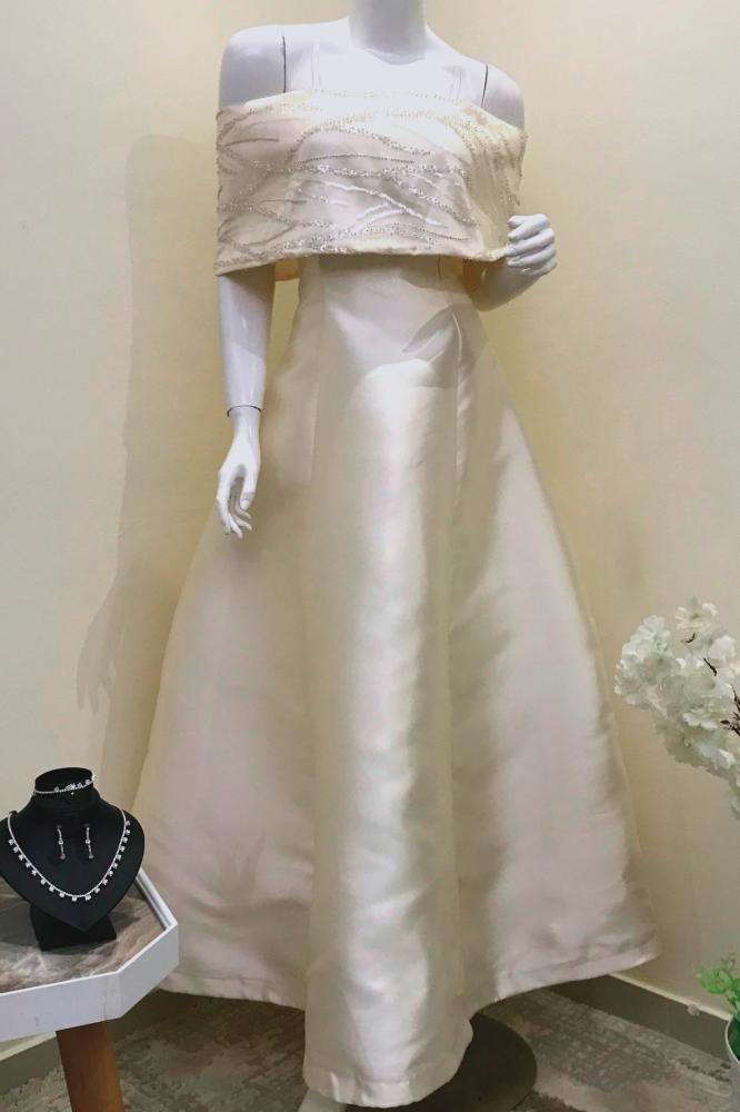 فستان ( وايت اندرياس ليدي ) دبل ميكادو