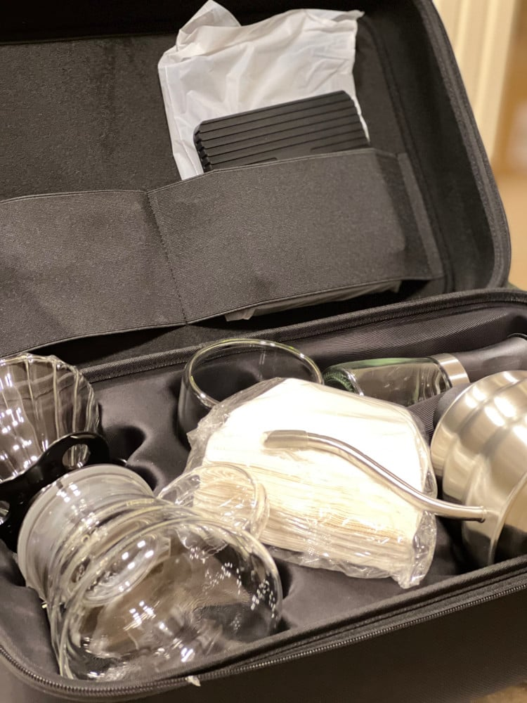 شنطة ادوات القهوه المختصة v60