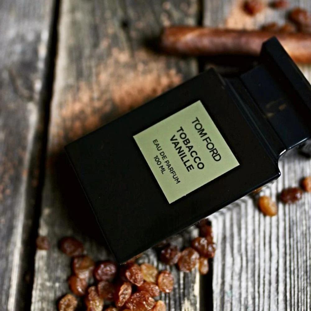 عطر توباكو فانيلا من توم فورد – للجنسين – أو دو بارفان– 100 مل