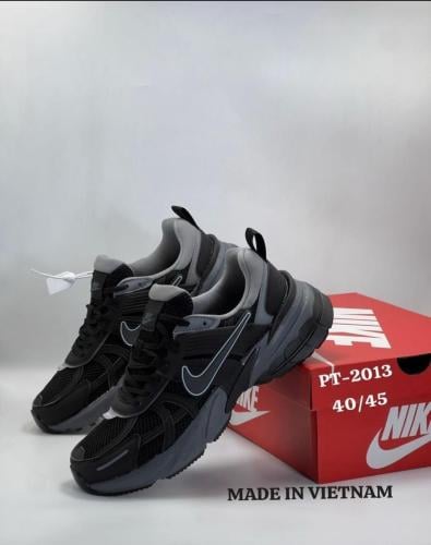 NIKE V2K BLACK