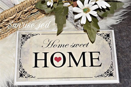 لوحة خشبية Home