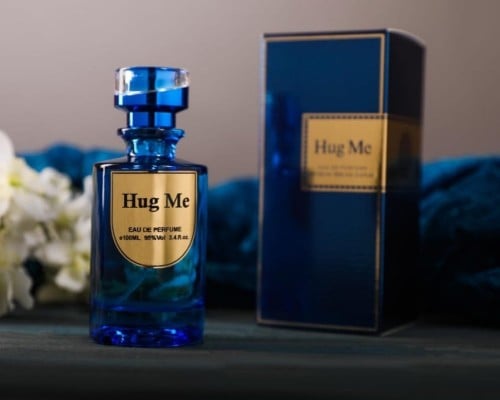 عطر هق مي Hug me
