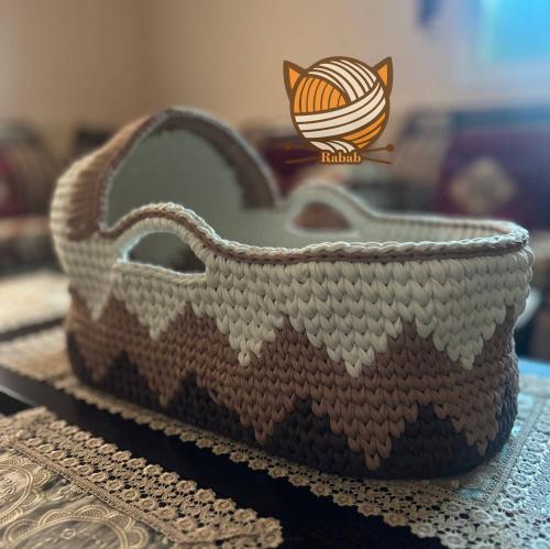 سرير باالوان ترابية