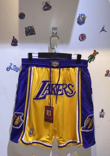 شورت ليكرز اصفر