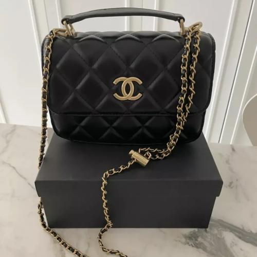 شنطة CHANEL - 39