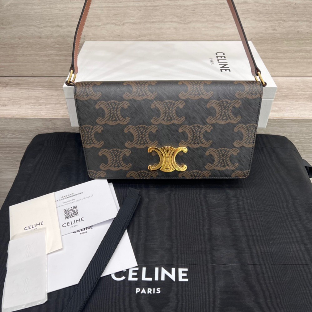 LOUIS VUITTON CHANEL CELINEギフトボックス セット LOUIS VUITTON & CHANEL ギフトボックスセット - メルカリ
