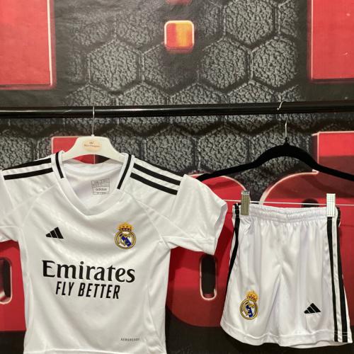 طقم اطفال ريال مدريد الاساسي لموسم 25