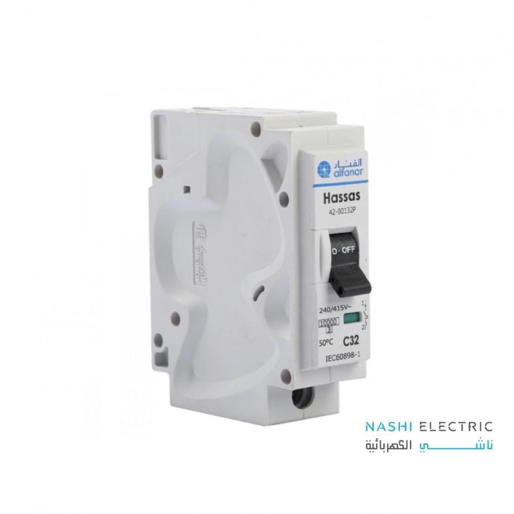 ما الفرق بين MCB و MCCB؟ دليلك لاختيار القاطع المناسب