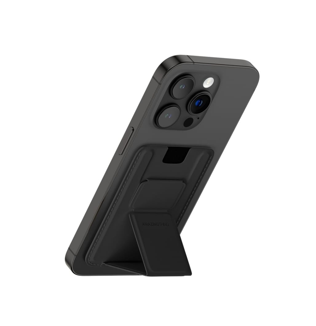 مسكة وحافظة بطاقات مع استاند مغناطيسي للجوال سموثي برو ماغ متوافق مع ماغ سيف من امازنغ ثينغ لون اسود-Smoothie Pro Mag Magnetic Wallet