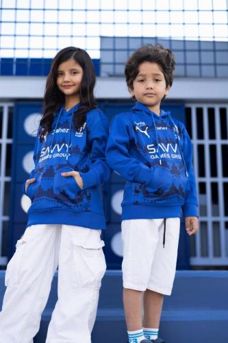 بلوفر الهلال النسخة الأصلية