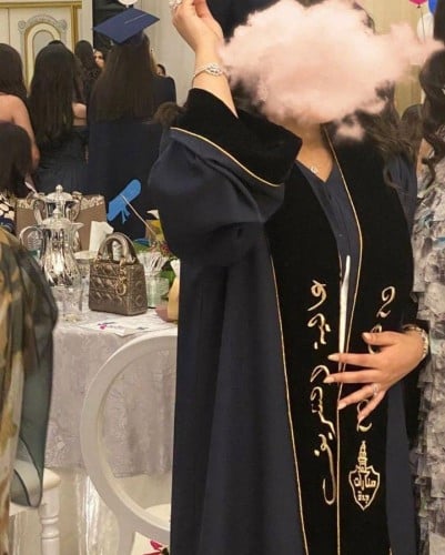 عبايه تخرج لون (اسود)