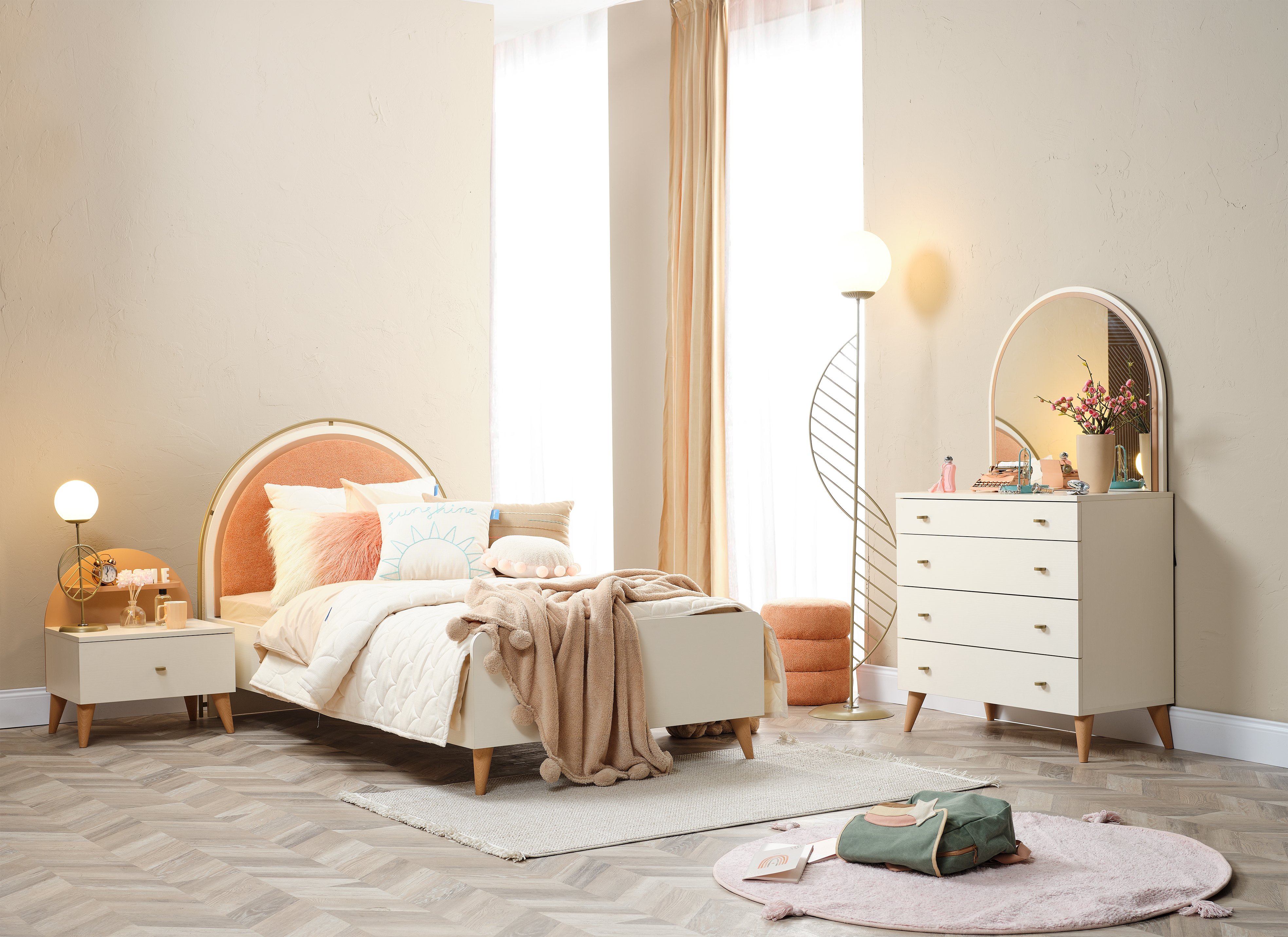 موديل لورينا