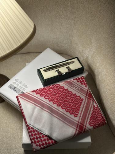 بوكس رجالي مقاس الشماغ ٥٨