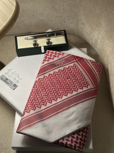 بوكس رجالي مقاس الشماغ ٥٥