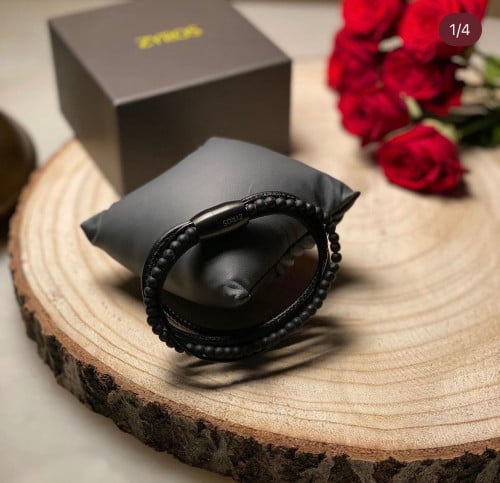 اسورة ماركة زايروس