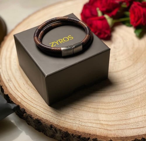 اسورة ماركة زايروس