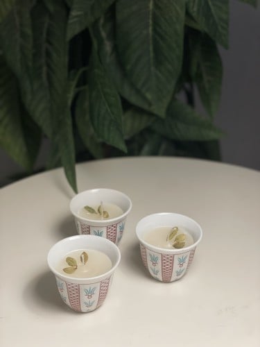 توزيعات يوم التأسيس شمعة بفنجان