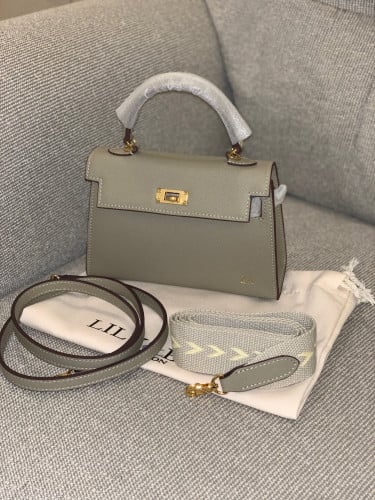 (بدون كتابه احرف) Lily & Bean