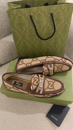 Gucci size 38.5